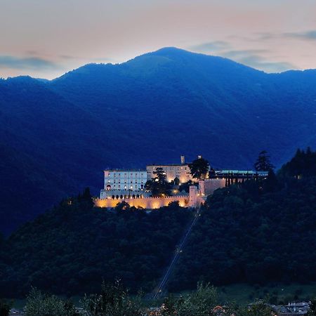I Giardini Segreti Di Villa Marcello Marinelli チゾーン・ディ・ヴァルマリーノ エクステリア 写真