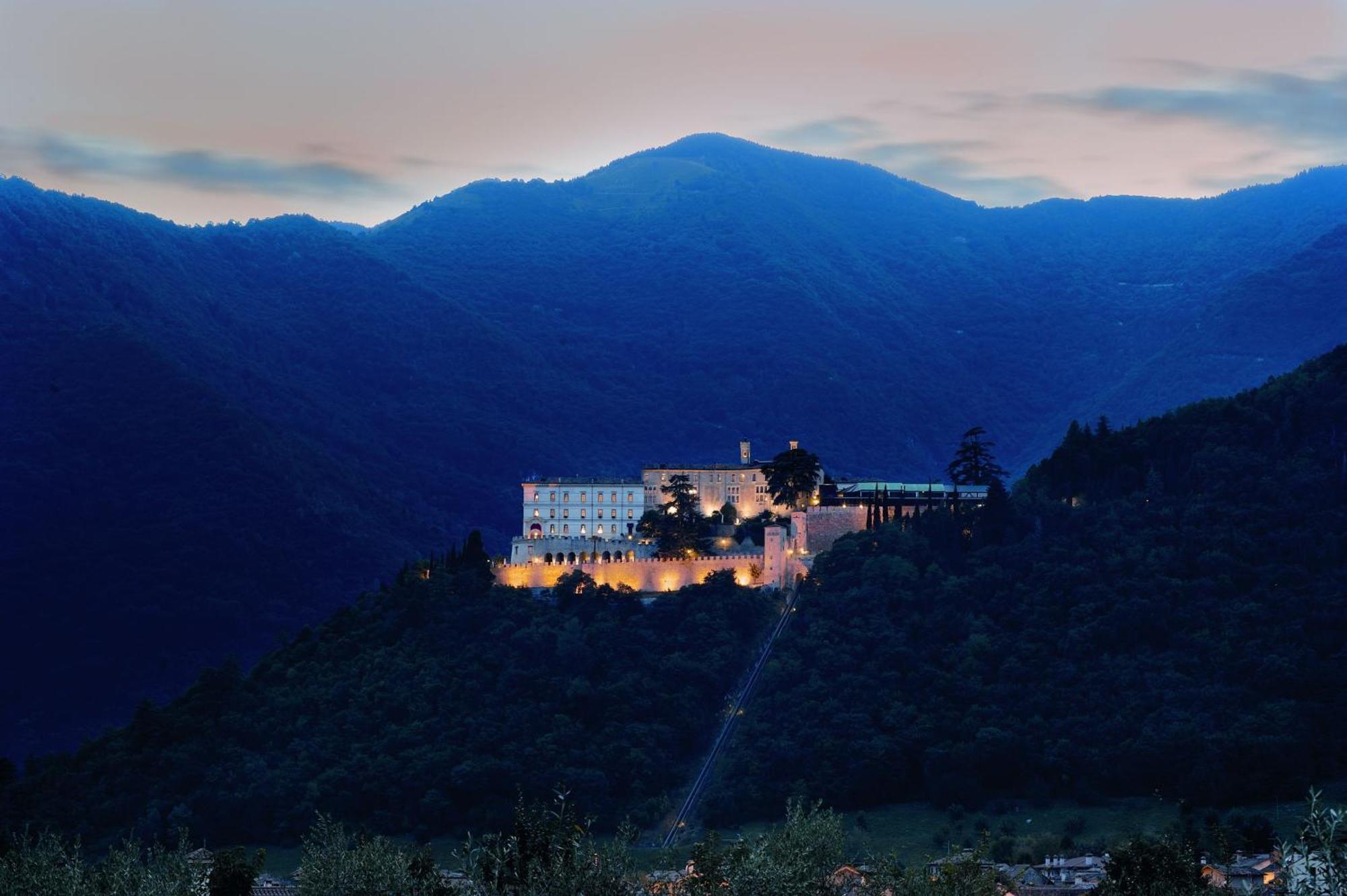 I Giardini Segreti Di Villa Marcello Marinelli チゾーン・ディ・ヴァルマリーノ エクステリア 写真